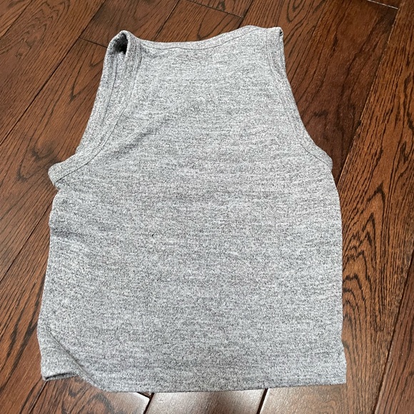 Wilfred Crop Top - Picture 2 of 3